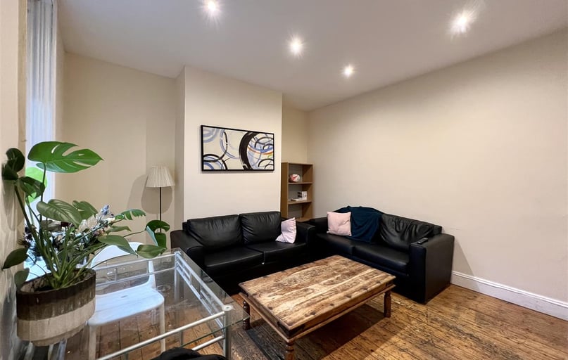 Osborne Road, Jesmond, Newcastle - Image 1